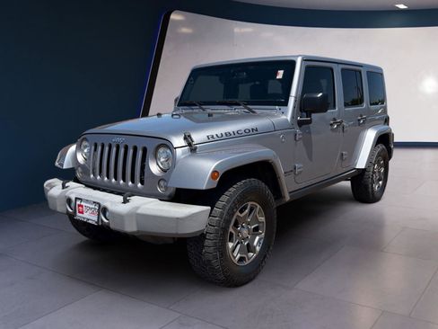 Used 2017 Jeep Wrangler Unlimited Rubicon w/ Cold Weather Group AWD/4WD image 1