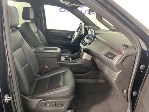 Used 2021 Chevrolet Suburban LT RWD image 41