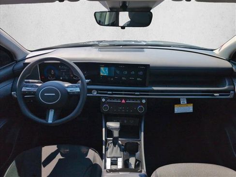 New 2026 Hyundai Tucson SEL image 18