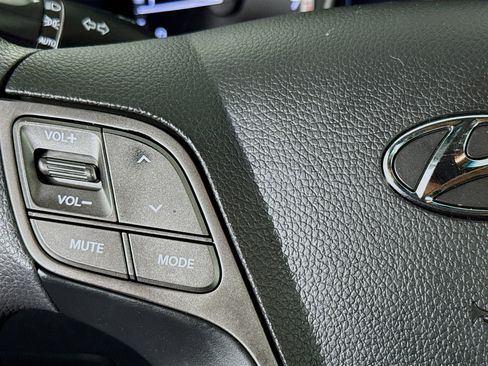 Used 2017 Hyundai Santa Fe Sport image 13