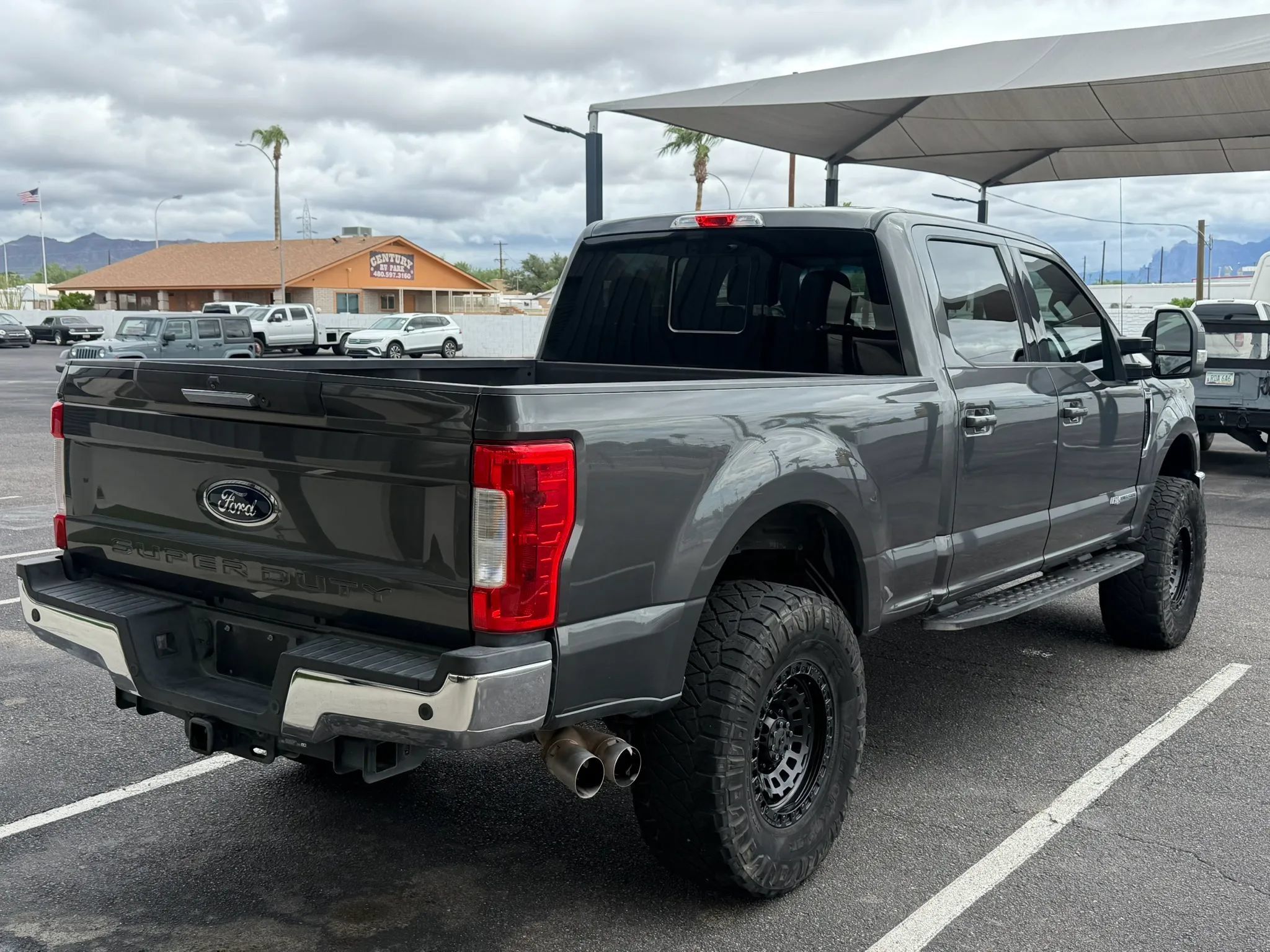 Used 2018 Ford F350 Lariat AWD/4WD image 10