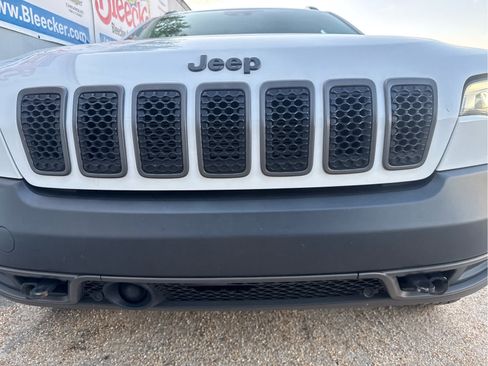 Used 2022 Jeep Cherokee Trailhawk w/ Technology Group B AWD/4WD image 10