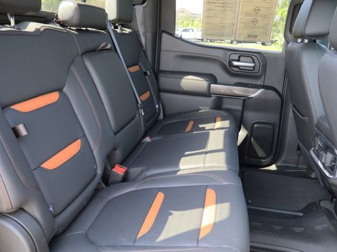 Used 2021 GMC Sierra 1500 AT4 w/ AT4 Premium Package AWD/4WD image 29