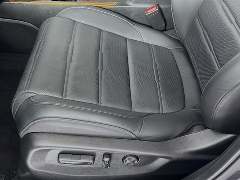 Certified 2022 Honda CR-V Touring image 19