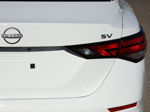 Used 2024 Nissan Sentra SV image 19