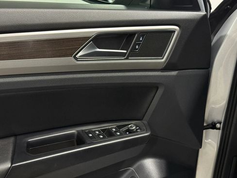 Used 2019 Volkswagen Atlas SEL AWD/4WD image 11