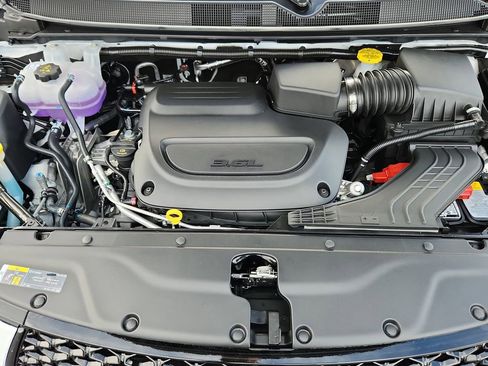 New 2026 Chrysler Pacifica Select w/ S Appearance Package image 34