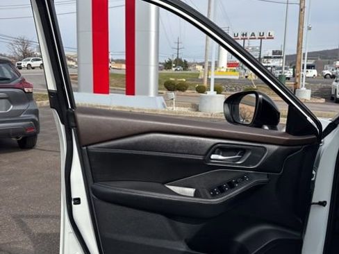 Certified 2023 Nissan Rogue SV w/ SV Premium B Package image 10