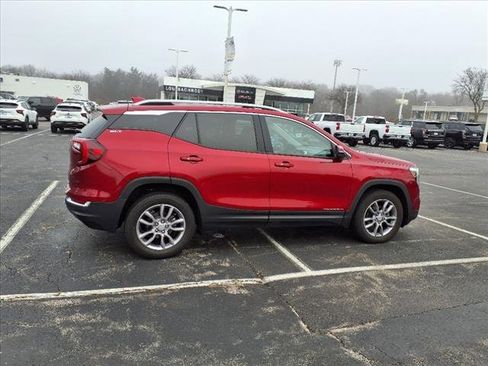 Used 2022 GMC Terrain SLT image 8