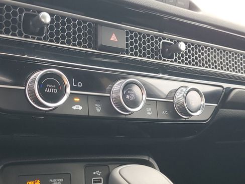 Used 2024 Honda Civic Sport image 29