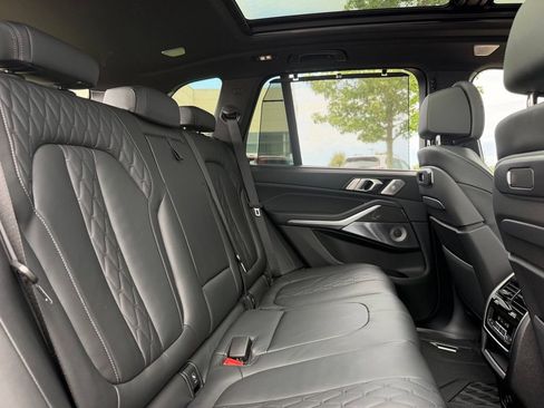 Used 2026 BMW X5 M60i AWD/4WD image 18