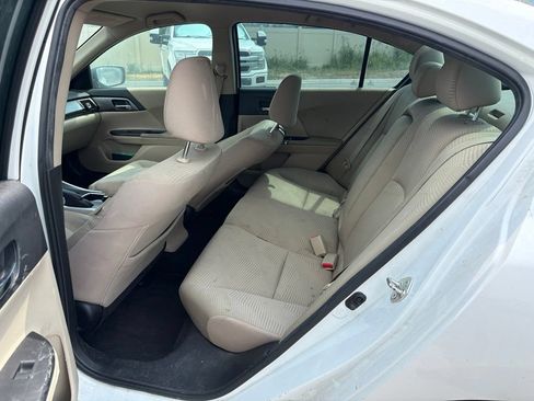 Used 2015 Honda Accord LX image 12