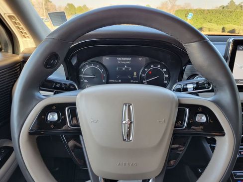 Used 2021 Lincoln Corsair FWD w/ Equipment Group 101A image 33