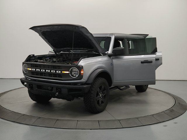 Used 2024 Ford Bronco Black Diamond AWD/4WD image 11