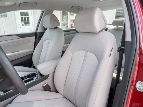 Used 2016 Hyundai Sonata SE FWD image 14