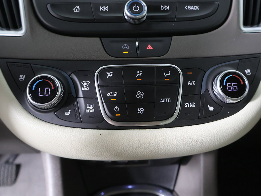 Used 2024 Chevrolet Malibu LT FWD image 46