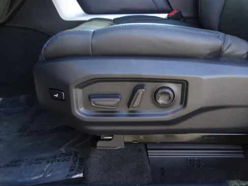 Used 2024 Toyota Tundra Platinum image 18