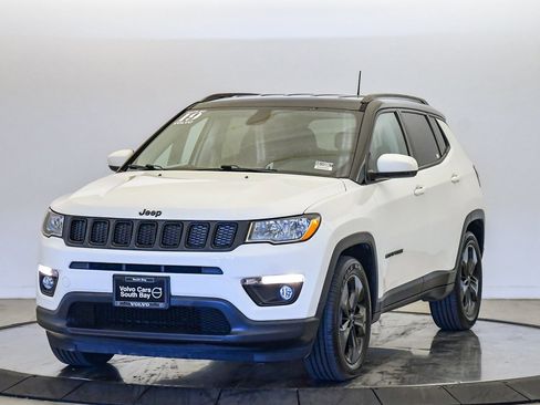 Used 2019 Jeep Compass Altitude image 1