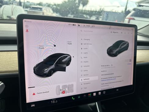 Used 2019 Tesla Model 3 Long Range RWD image 10