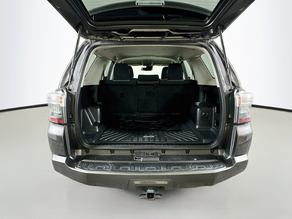 Certified 2022 Toyota 4Runner SR5 AWD/4WD image 23