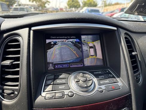 Used 2017 INFINITI QX50 AWD w/ Technology Package image 7
