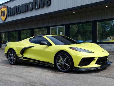 Used 2021 Chevrolet Corvette Stingray Preferred Cpe w/ Z51 Performance Package image 2