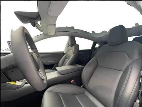 Used 2026 Tesla Model Y AWD image 18
