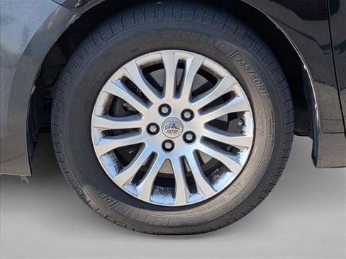 Used 2013 Toyota Sienna XLE w/ Premium Pkg FWD image 10