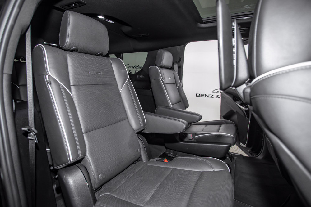 Used 2025 Cadillac Escalade ESV Sport w/ Touring Package AWD/4WD image 17