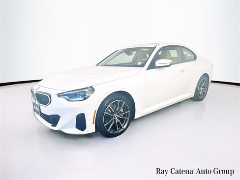 Used 2025 BMW 230i xDrive Coupe w/ Convenience Package image 3