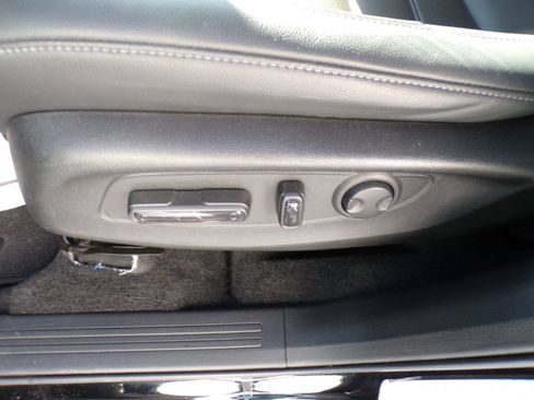 Used 2025 Honda CR-V EX-L image 14