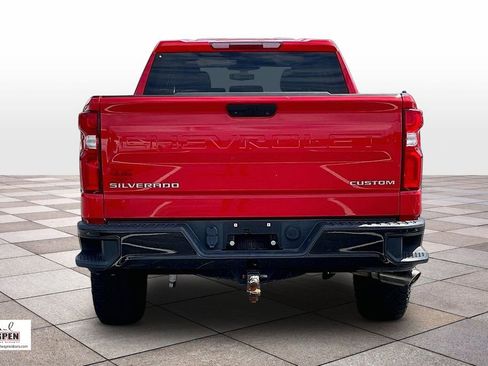Used 2020 Chevrolet Silverado 1500 Custom Trail Boss w/ Custom Convenience Package image 4