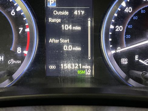 Used 2017 Toyota Highlander XLE image 6