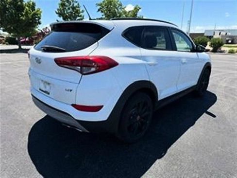 Used 2017 Hyundai Tucson Night FWD image 3