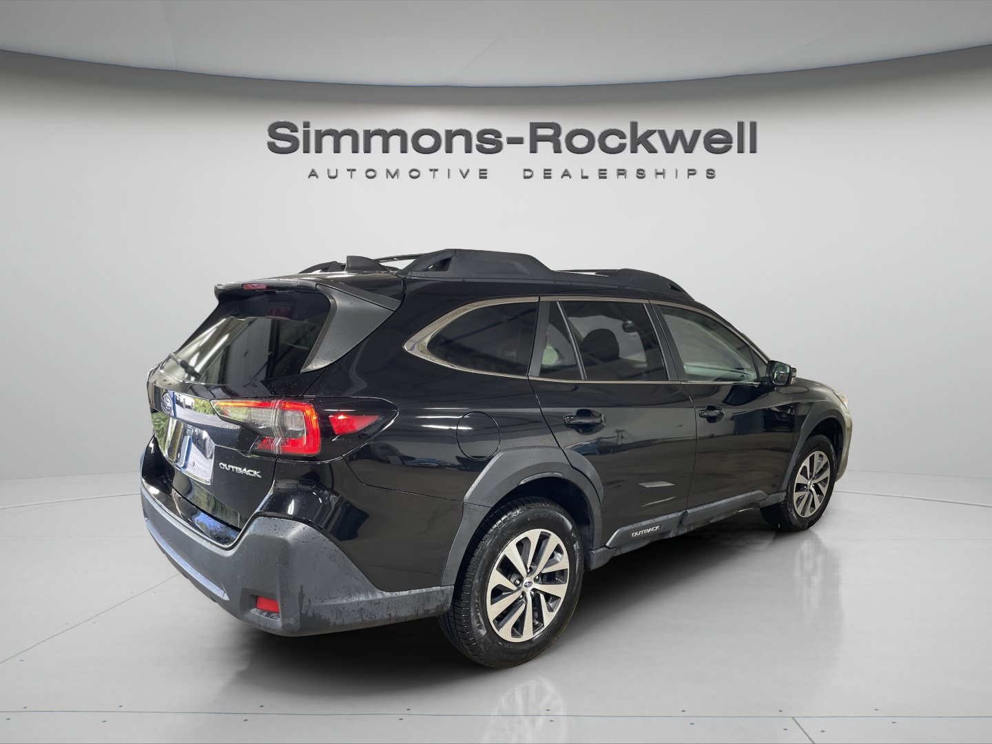 Used 2023 Subaru Outback Premium AWD/4WD image 5