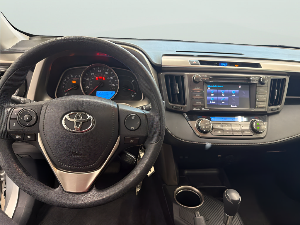 Used 2014 Toyota RAV4 XLE AWD/4WD image 7