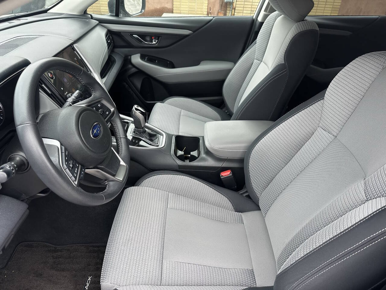 Used 2023 Subaru Outback Premium AWD/4WD image 6