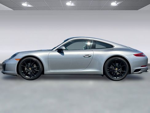 Used 2018 Porsche 911 Carrera RWD image 2
