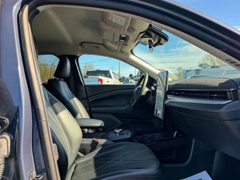 Used 2021 Ford Mustang Mach-E Select w/ Comfort/Appearance Package image 9