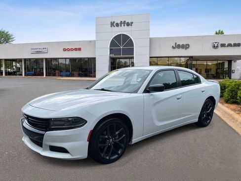 Used 2021 Dodge Charger SXT w/ Blacktop Package RWD image 1