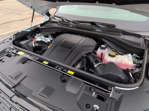 New 2026 Land Rover Range Rover Long Wheelbase Autobiography image 14