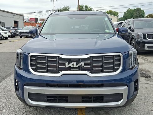 New 2025 Kia Telluride S image 3