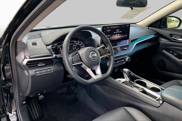 Certified 2025 Nissan Altima 2.5 SR w/ SR Premium Package FWD image 18