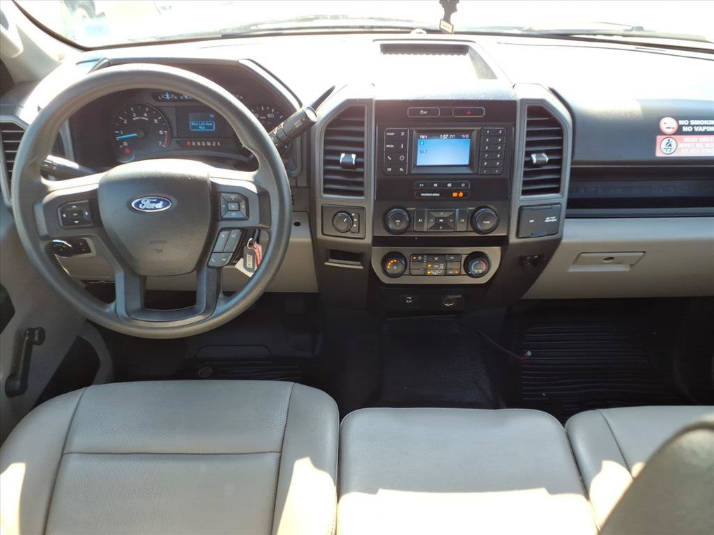 Used 2022 Ford F250 XL w/ Snow Plow/Camper Package AWD/4WD image 9