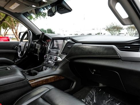 Used 2019 Chevrolet Tahoe LT image 10