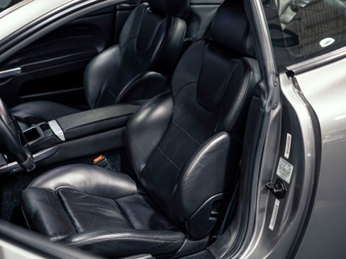 Used 2003 Aston Martin Vanquish RWD image 2