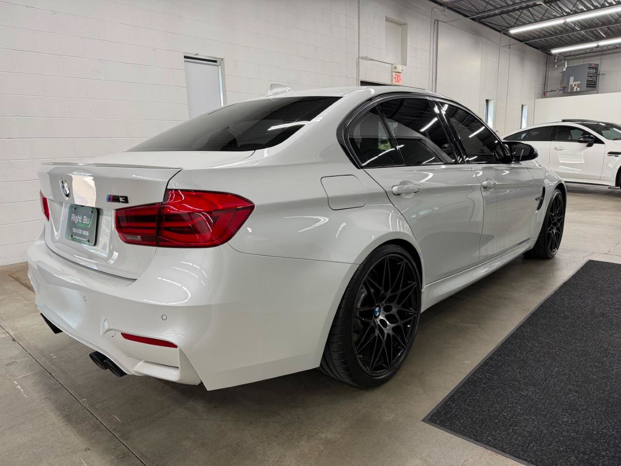 Used 2018 BMW M3 w/ Competition Package RWD image 4