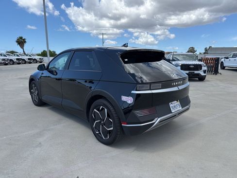 Used 2024 Hyundai Ioniq 5 SEL image 2