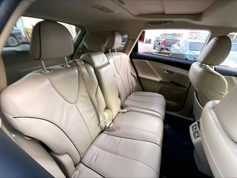 Used 2009 Toyota Venza image 19