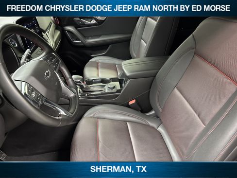 Used 2025 Chevrolet Blazer RS FWD image 7